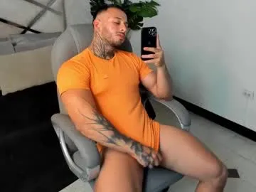 juanfe_style – webcam model profile photo Image 4