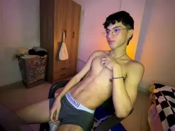 sigmasian – webcam model profile photo Image 2