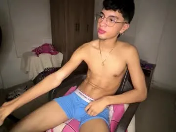 sigmasian – webcam model profile photo Image 6