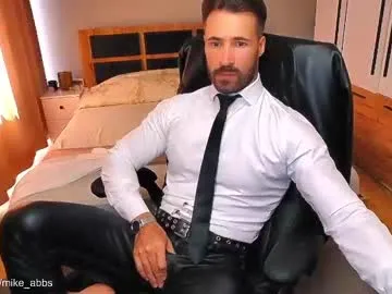 RiogaMaster – webcam model profile photo Image 4