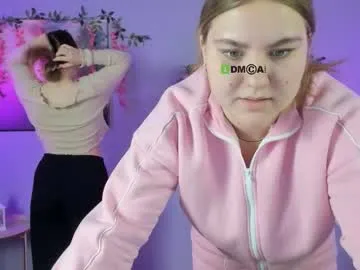 NaughtyInGlasses – webcam model profile photo Image 2