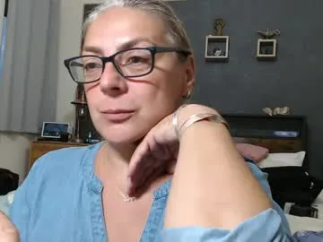 hildredmeiste – webcam model profile photo Image 3