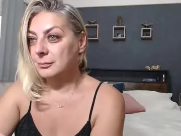 hildredmeiste – webcam model profile photo Image 5