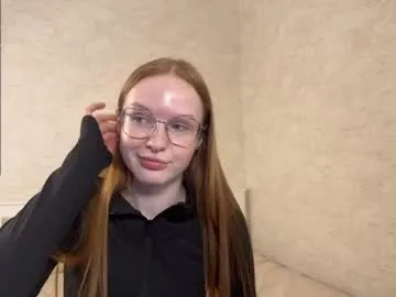 hina_porn – webcam model profile photo Image 3