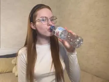 hina_porn – webcam model profile photo Image 4