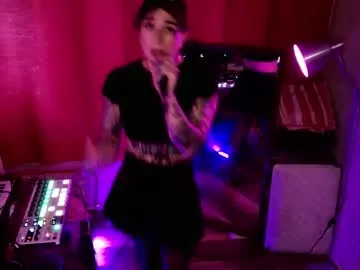 Daddyslut2_0 – webcam model profile photo Image 10