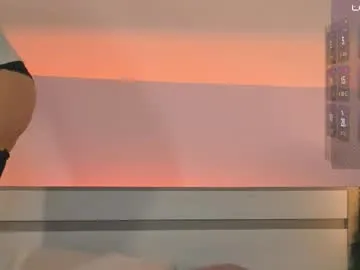 luckrose – webcam model profile photo Image 8