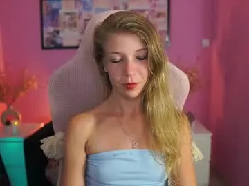 uwuxo – webcam model profile photo Image 14