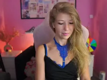 uwuxo – webcam model profile photo Image 15