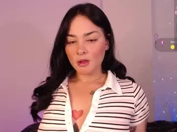 IORio2 – webcam model profile photo Image 15