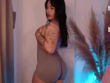 IORio2 – webcam model profile photo Image 16