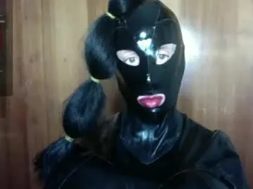 raisawetsx – webcam model profile photo Image 6