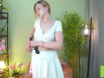 zayarush – webcam model profile photo Image 1