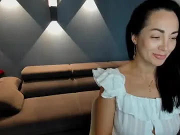 hina_porn – webcam model profile photo Image 11