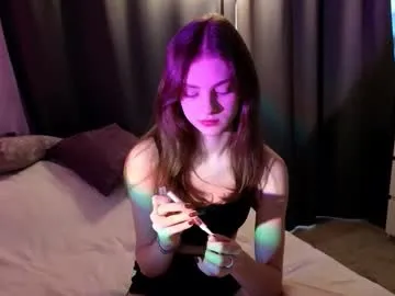 IORio2 – webcam model profile photo Image 4