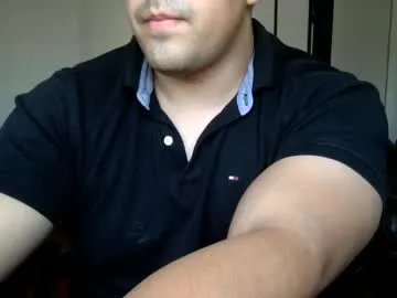 YoungSquad – webcam model profile photo Image 2