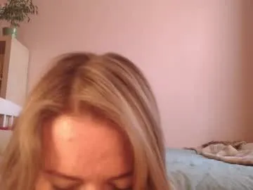 sereneflame – webcam model profile photo Image 12