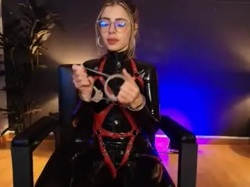 StarKristy – webcam model profile photo Image 17