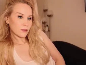 -CatchMe- – webcam model profile photo Image 2