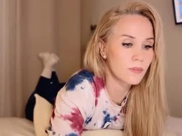 -CatchMe- – webcam model profile photo Image 3