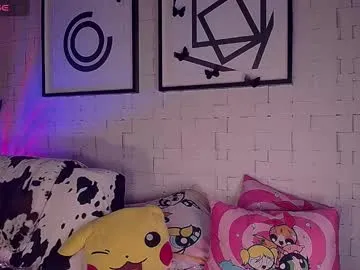 EvieEvans – webcam model profile photo Image 2