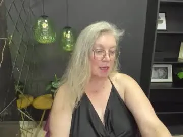 elisonni – webcam model profile photo Image 15