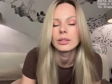 Blonde_sexy21 – webcam model profile photo Image 6