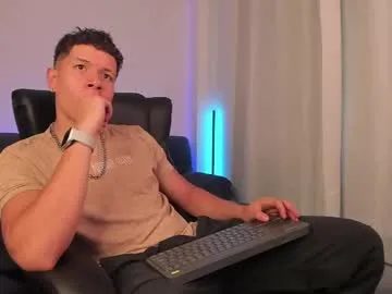 gdanch – webcam model profile photo Image 12