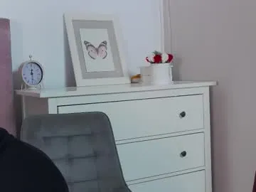 mayadashaaa – webcam model profile photo Image 15