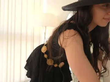 angelstonne_ – webcam model profile photo Image 9