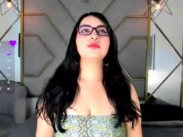 little_effy18_ – webcam model profile photo Image 8