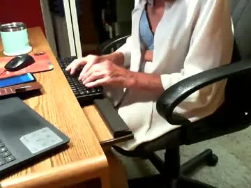 millemimi – webcam model profile photo Image 7