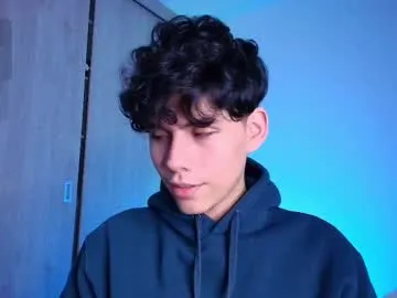 hina_porn – webcam model profile photo Image 7