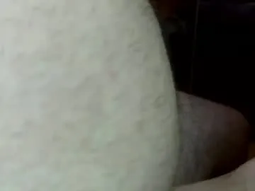 VIKITOMMY – webcam model profile photo Image 13