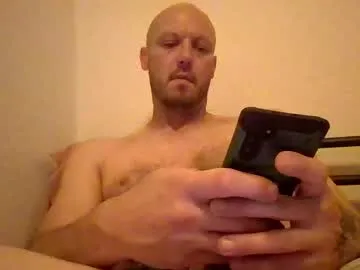 Keep_us_wild – webcam model profile photo Image 14