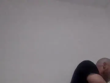 Keep_us_wild – webcam model profile photo Image 16