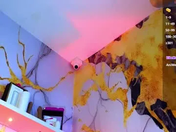 glasses_cat – webcam model profile photo Image 5