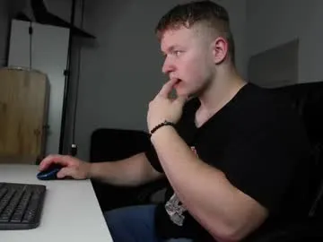 wolfan_sky – webcam model profile photo Image 2