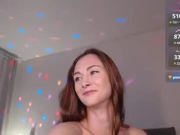 cumband – webcam model profile photo Image 11