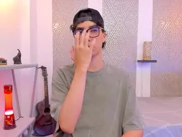 collegebroa – webcam model profile photo Image 10