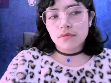 ninayellow Image 11