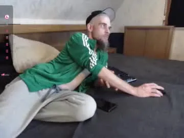 SEX-EDUCATION – webcam model profile photo Image 15