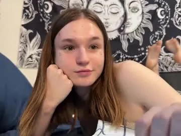 StarKristy – webcam model profile photo Image 12