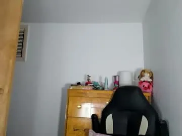Daddyslut2_0 – webcam model profile photo Image 9