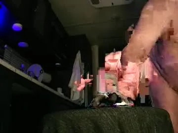 tumbles05 – webcam model profile photo Image 2