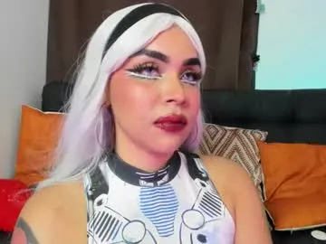 Youlalia – webcam model profile photo Image 11