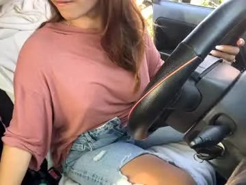 Yna-and-Yn – webcam model profile photo Image 13