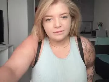 HopeHeaven – webcam model profile photo Image 8