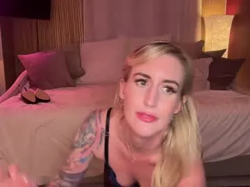 lucretiaburnaugh – webcam model profile photo Image 19