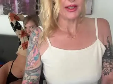 lucretiaburnaugh – webcam model profile photo Image 7